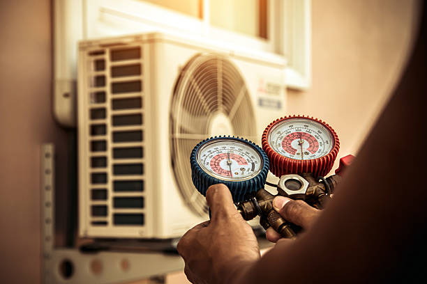 Professional Hvac Installation technician working in Lula, GA